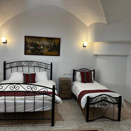 Hotel Qandeel - Dar Botto Bethlehem Exterior foto
